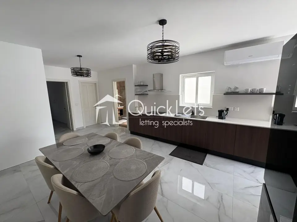 2 bedroom Penthouse to rent in Bahar ic-Caghaq
