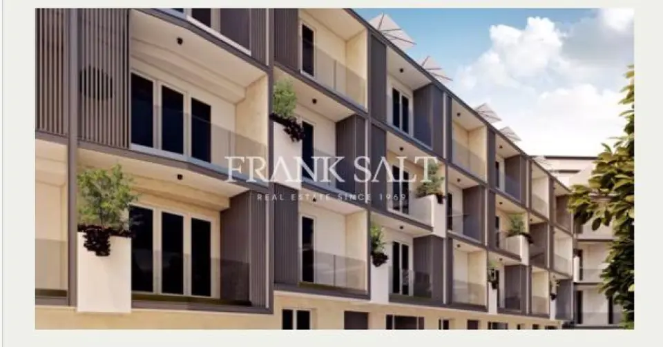 Scirocco Heights, Apartment