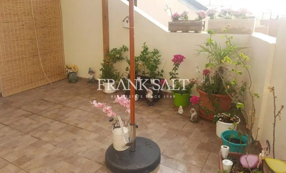 Swieqi, Furnished Penthouse