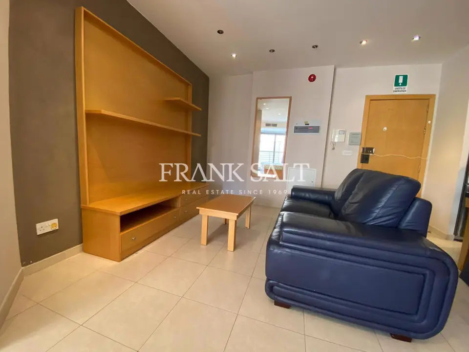 Portomaso, Studio Apartment