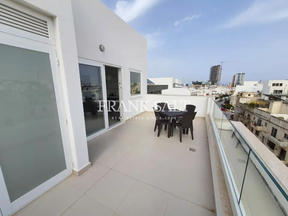 Swieqi, Furnished Penthouse
