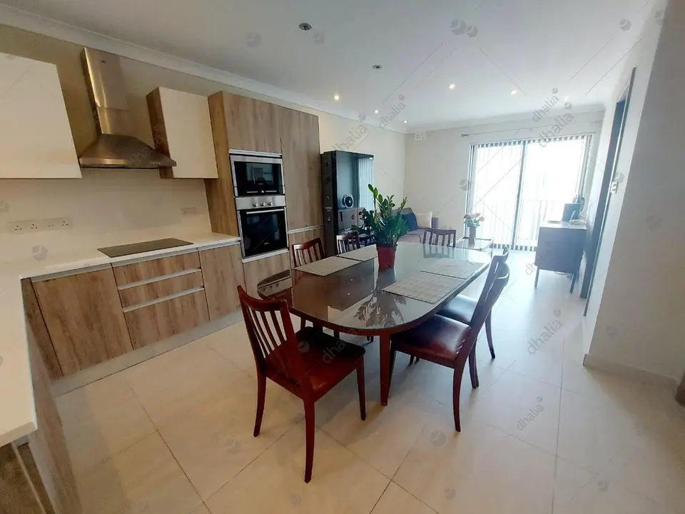2 bedroom Flats to rent in Qawra