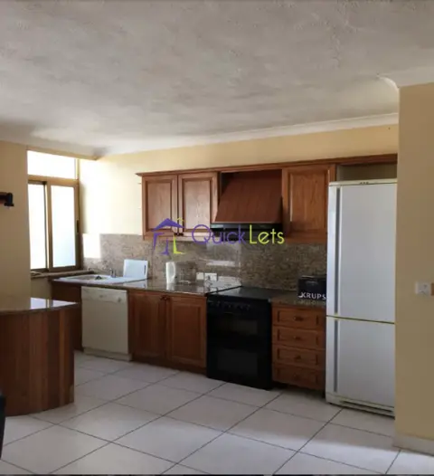 2 bedroom Penthouse to rent in St. Julians