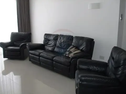 2 bedroom Penthouse to rent in Pieta
