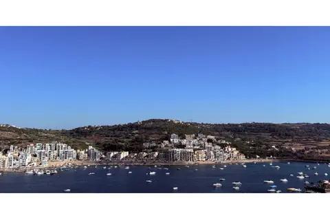 3 Bedroom Penthouse For Sale in Xemxija