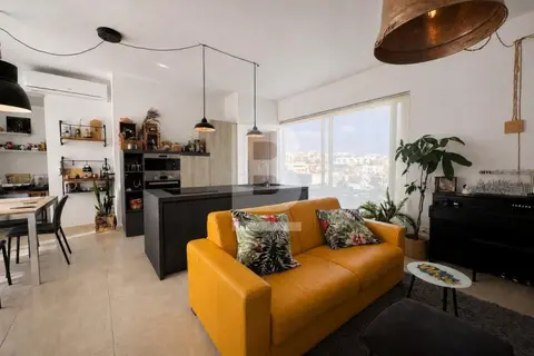 2 Bedroom Penthouse For Sale in Msida