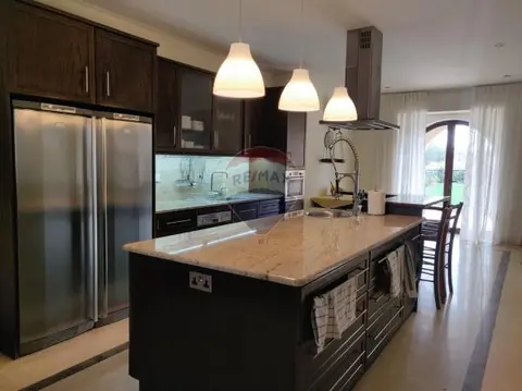 4 bedroom Farmhouse to rent in Dingli