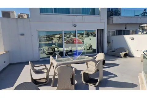 2 Bedroom Penthouse For Sale in St Paul's Bay
