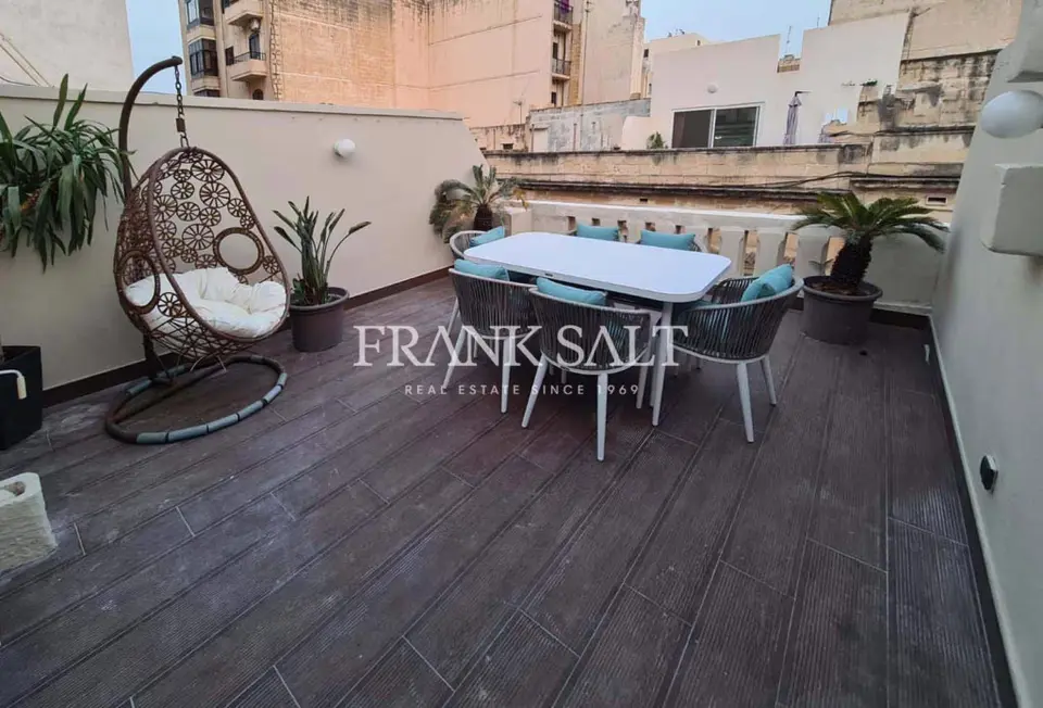 Sliema, Furnished Town House