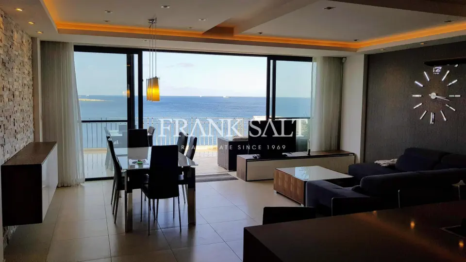 Bugibba, Furnished Penthouse