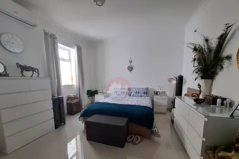 3 Bedroom Duplex For Sale in Birkirkara