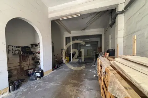 Garage To Rent in Gozo - Ghajnsielem
