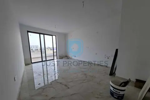1 Bedroom Penthouse For Sale in St Paul's Bay
