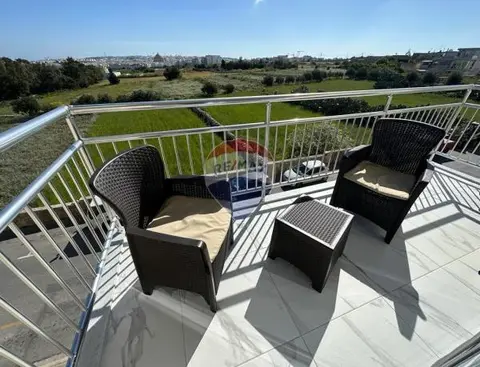 3 bedroom Apartment to rent in Mosta