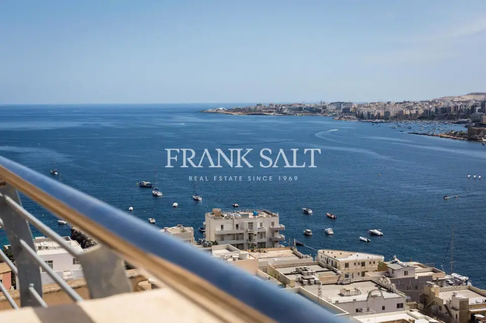 Xemxija, Furnished Apartment