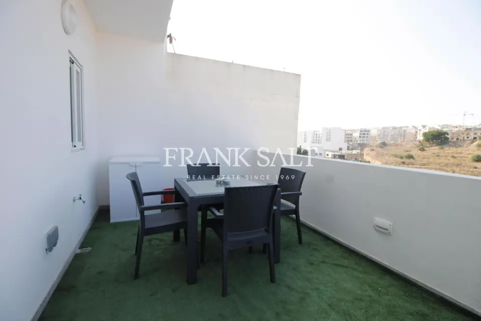 Santa Venera, Furnished Apartment