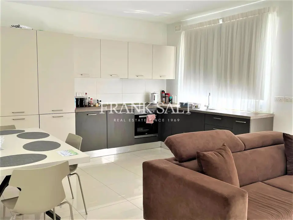 Swieqi, Furnished Apartment