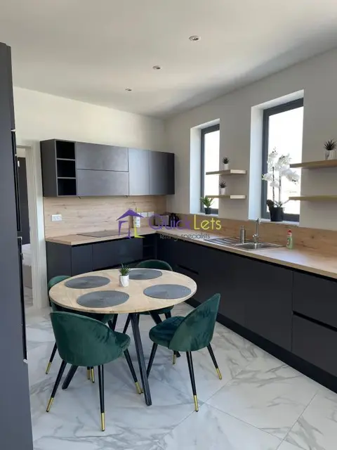 2 bedroom Penthouse to rent in Ta' Xbiex