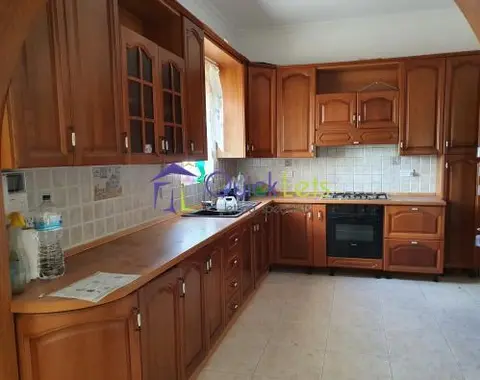 4 bedroom Maisonette to rent in Xghajra