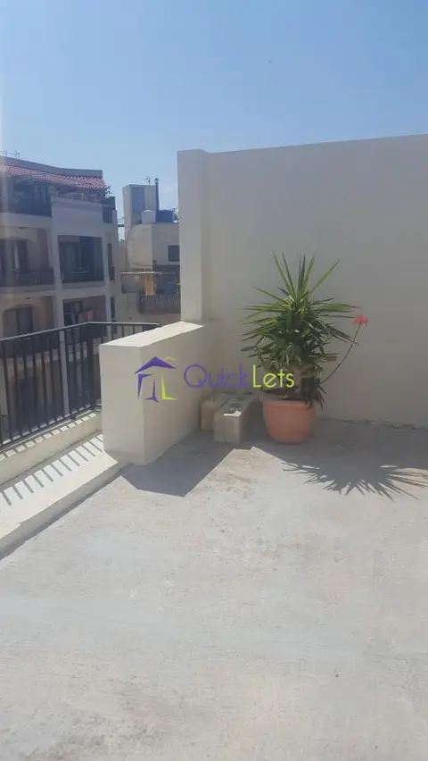 2 bedroom Penthouse to rent in Qawra