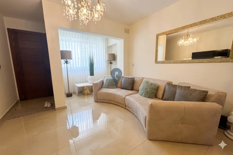 2 bedroom Maisonette for sale in Iklin