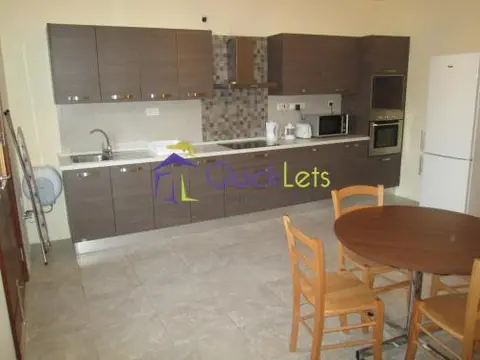 2 bedroom Apartment to rent in Mosta