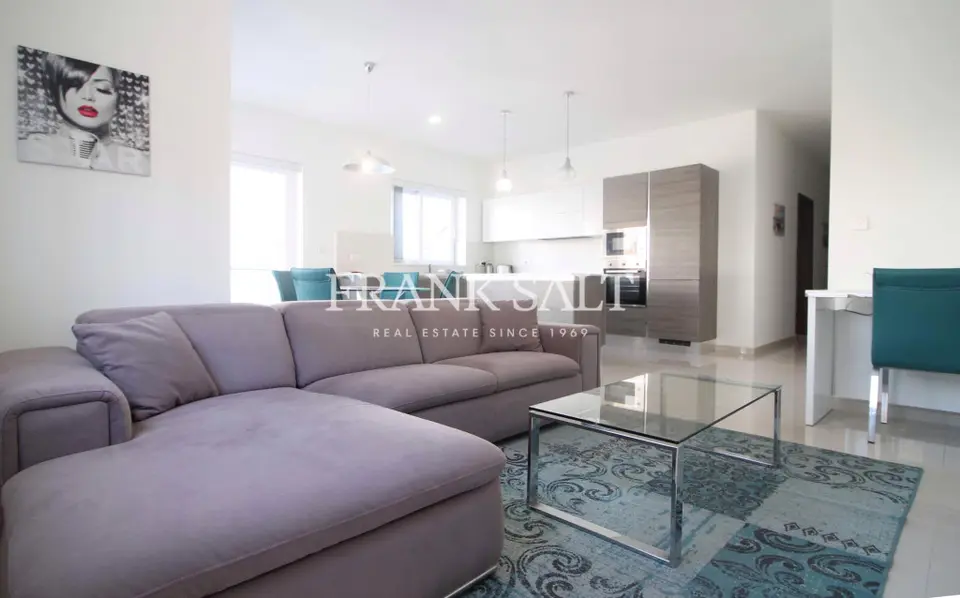 Gzira, Furnished Apartment