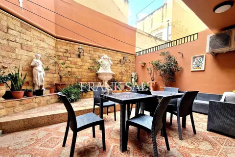 3 Bedroom Maisonette For Sale in Fgura