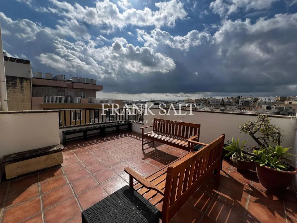 Gzira, Apartment