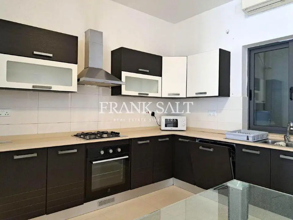 Mgarr, Furnished Maisonette