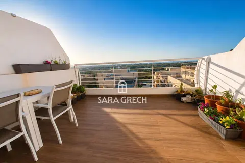 3 Bedroom Penthouse For Sale in Safi