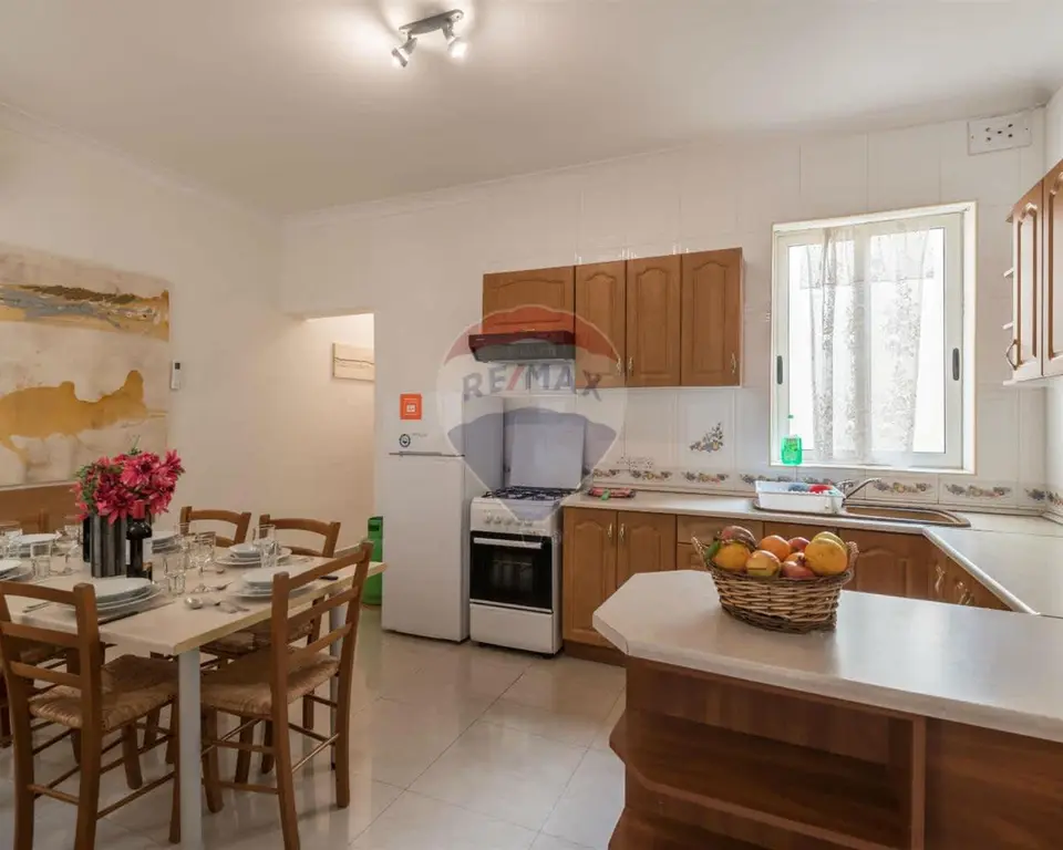 3 bedroom Apartment to rent in St Julian's