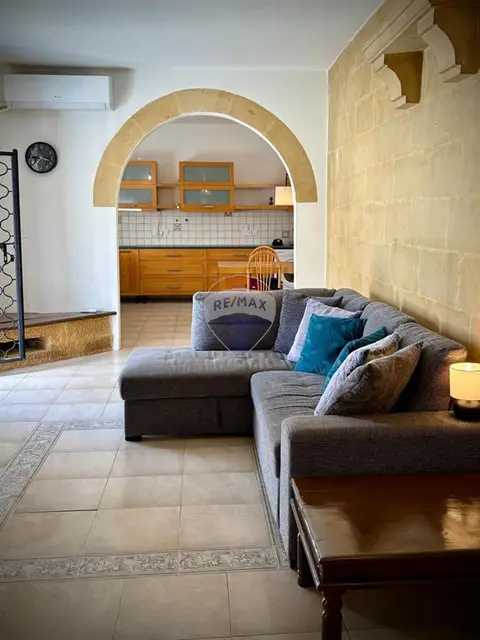 2 bedroom Penthouse to rent in Ta' Xbiex