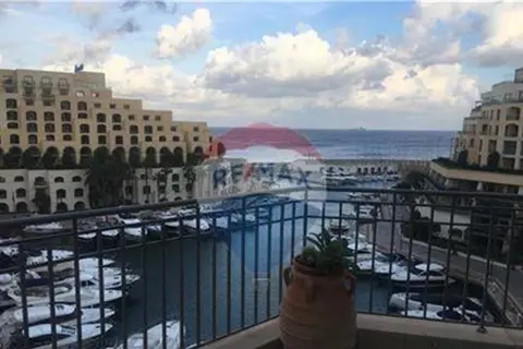 3 Bedroom Apartment For Sale in St Julian's