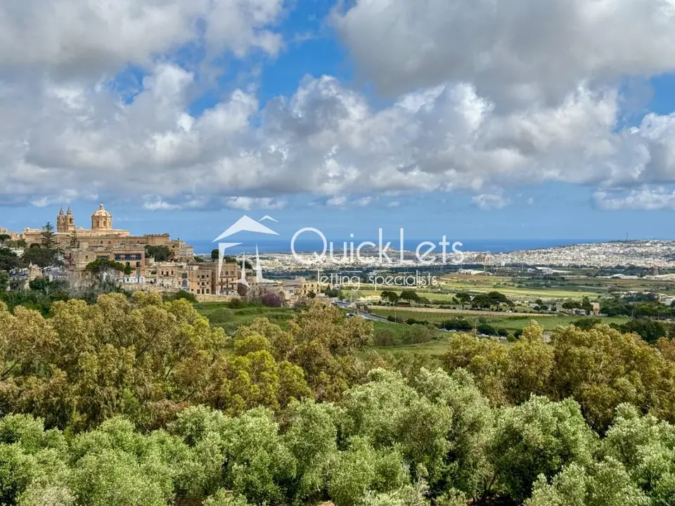 2 bedroom Penthouse to rent in Rabat