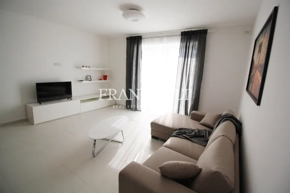 Bugibba, Furnished Apartment