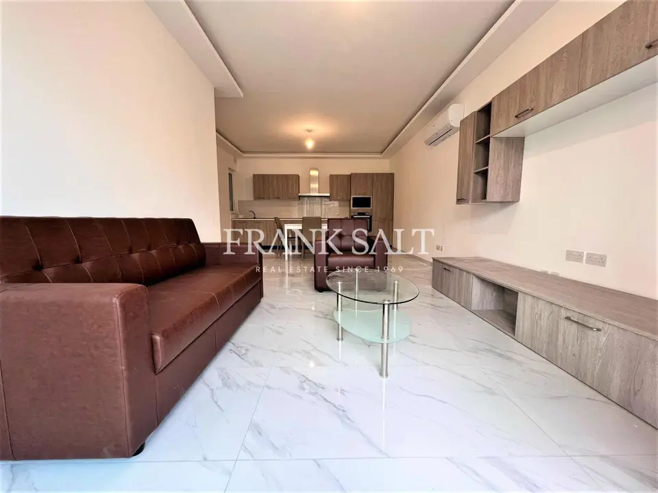 Iklin, Apartment