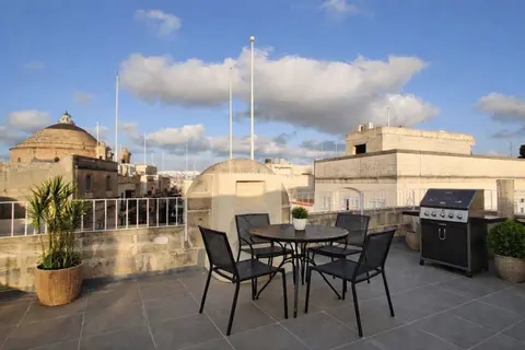 3 Bedroom House of Character To Rent in Mosta