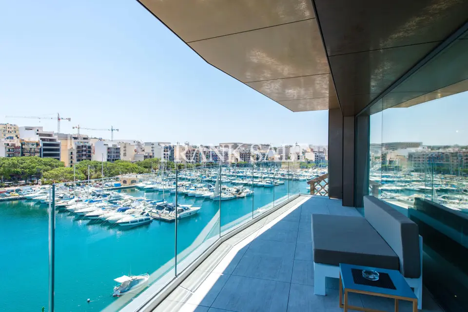 3 bedroom Apartment to rent in Ta' Xbiex