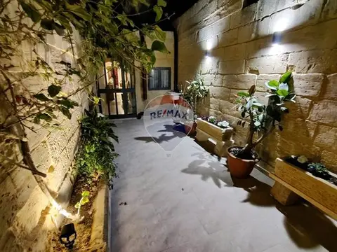 3 bedroom Townhouse to rent in Luqa