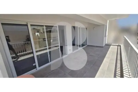 3 Bedroom Apartment For Sale in Marsascala