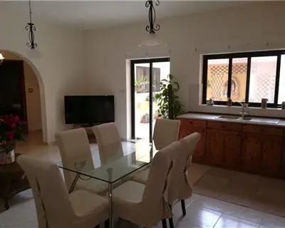 4 bedroom Maisonette to rent in Swieqi