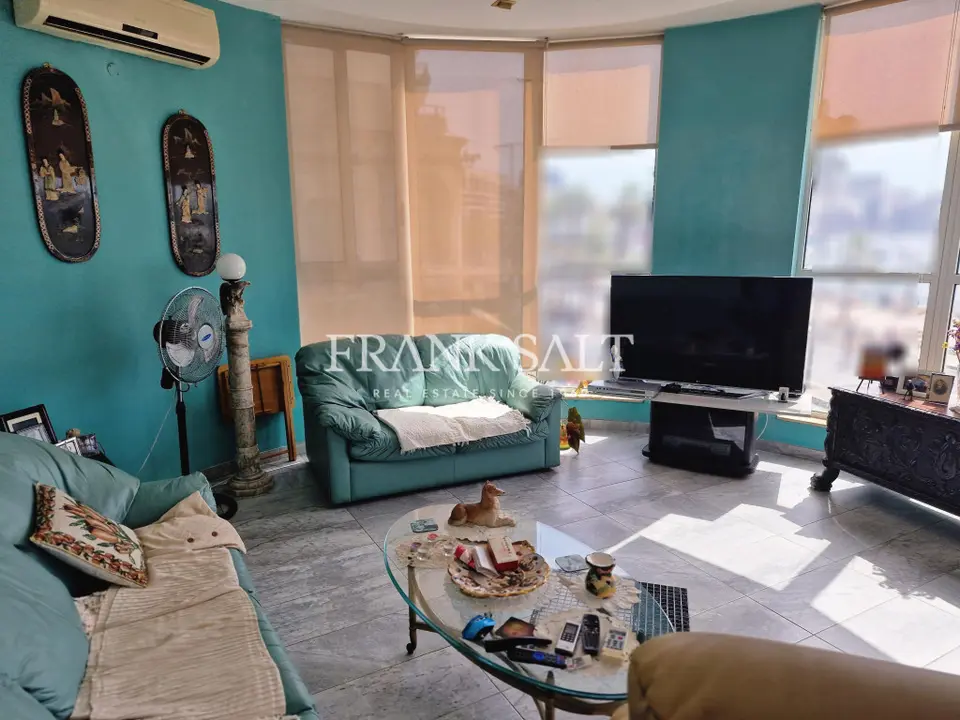 Gzira, Apartment