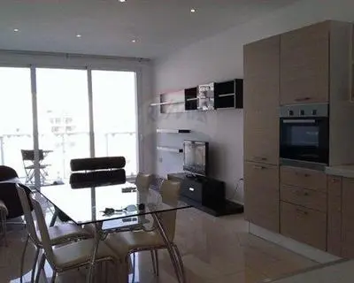 2 bedroom Apartment to rent in St Julian's