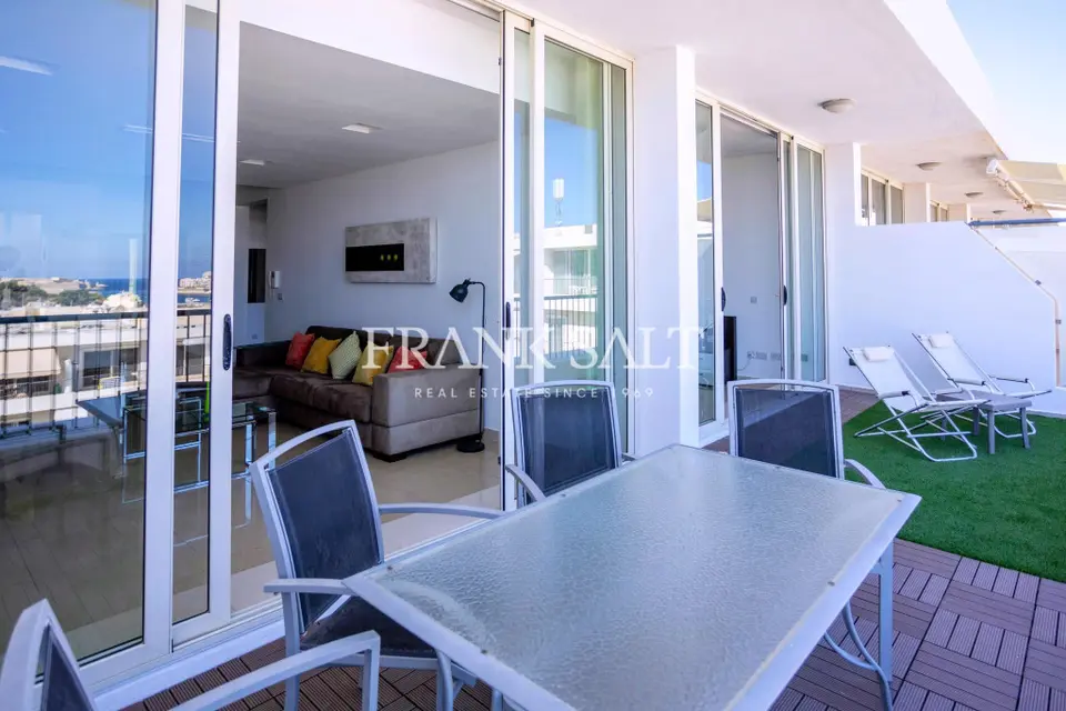 Gzira, Furnished Penthouse