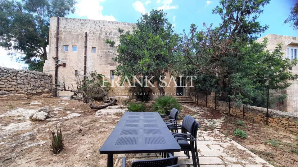 Qormi, Furnished House of Character