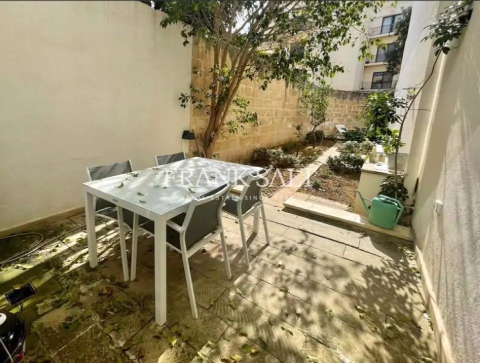 Sliema, Furnished Town House