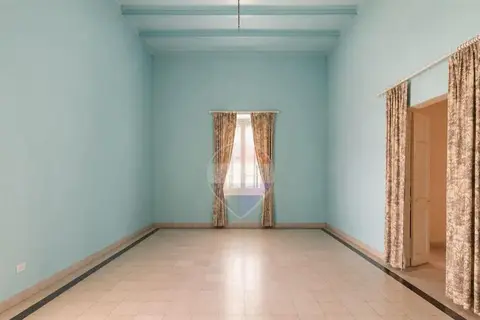 4 Bedroom Town House For Sale in Valletta