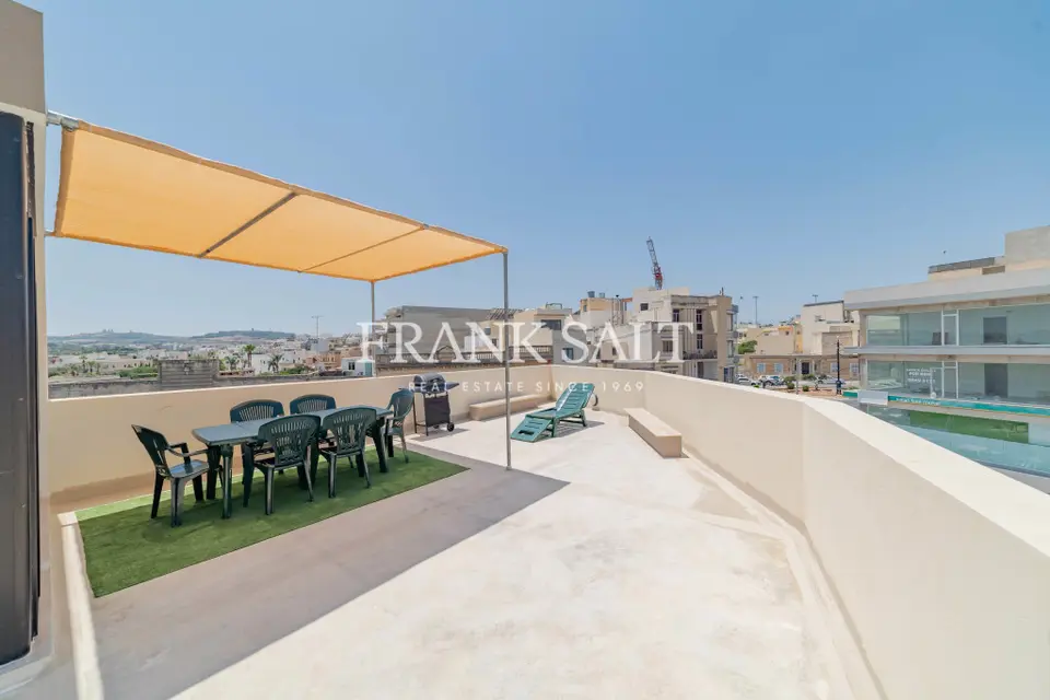 Mosta, Furnished Terraced House