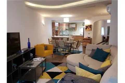 2 bedroom Apartment to rent in Mosta